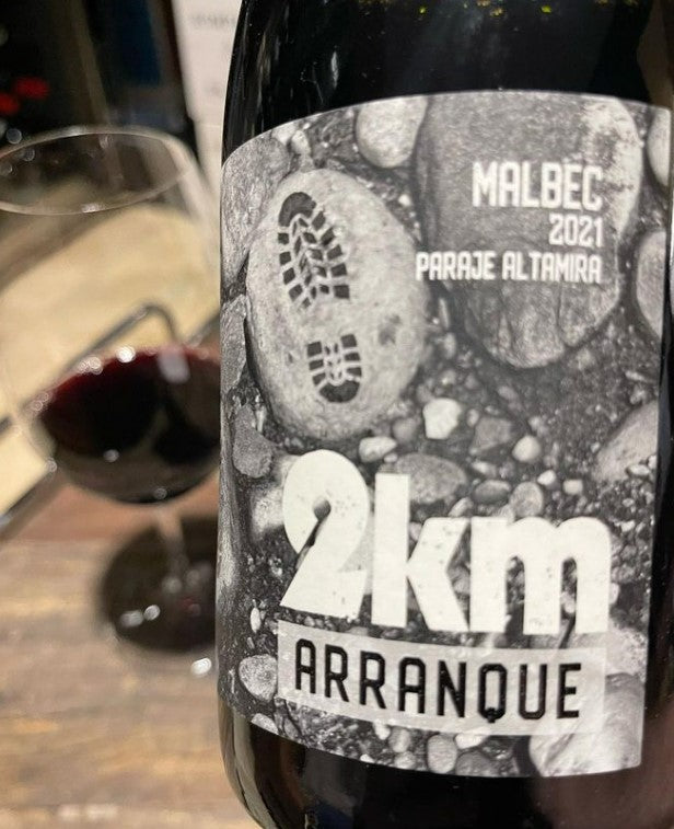 Guia Rápido do Vinho 2KM Arranque Malbec 2020: O Encanto Argentino no Seu Copo